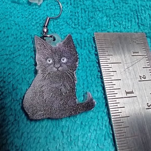 Cute purple black cat kitten wire dangle earrings - Picture 3 of 3